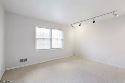 19I Heritage Dr #I, Chatham Township, NJ 07928 - Photo 17