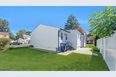 1 Crestwood Ln, Clark Township, NJ 07066 - Photo 27