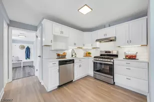 1 Crestwood Ln, Clark Township, NJ 07066 - Photo 11