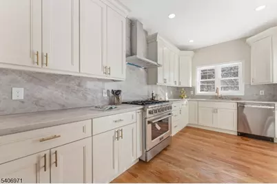 10 Old Rifle Camp Rd, Woodland Park, NJ 07424 - Photo 7