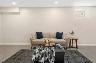 10 Old Rifle Camp Rd, Woodland Park, NJ 07424 - Photo 33