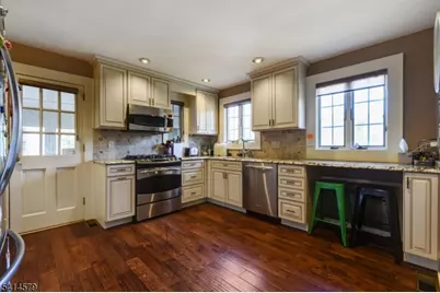 869 Ridgewood Rd, Millburn, NJ 07041 - Photo 7