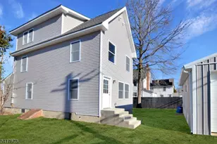 24 John St, Helmetta, NJ 08828 - Photo 3
