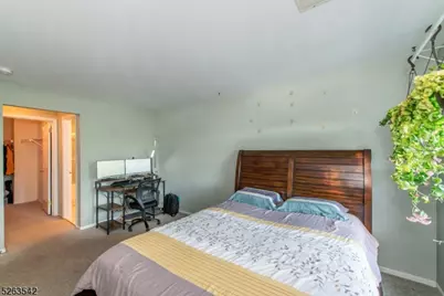 210 Vista Dr, Hanover Township, NJ 07927 - Photo 21