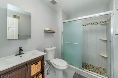 210 Vista Dr, Hanover Township, NJ 07927 - Photo 25