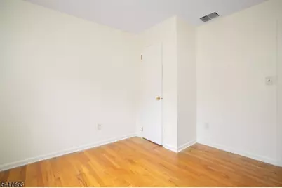 25 Devonshire Ter, West Orange Township, NJ 07052 - Photo 15