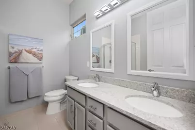 605 Edward St, Lopatcong Township, NJ 08865 - Photo 13