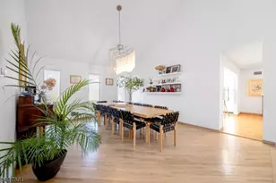 17 Brentwood Dr, North Caldwell, NJ 07006 - Photo 9