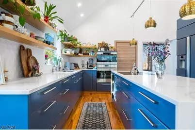 17 Brentwood Dr, North Caldwell, NJ 07006 - Photo 13