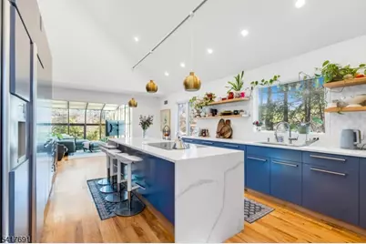 17 Brentwood Dr, North Caldwell, NJ 07006 - Photo 15