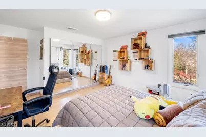 17 Brentwood Dr, North Caldwell, NJ 07006 - Photo 31