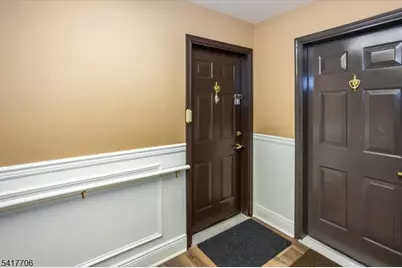 93 Park Edge, Berkeley Heights Township, NJ 07922 - Photo 3