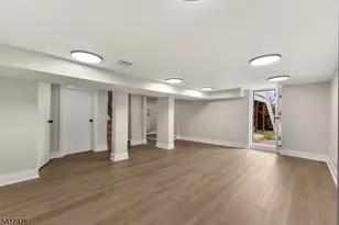 68 Cathedral Ave, Nutley, NJ 07110 - Photo 25