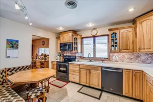 606 Knopf St, Linden, NJ 07036 - Photo 9