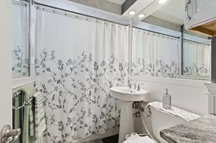 145 Canterbury Ave, North Arlington, NJ 07031 - Photo 15