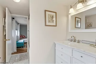 145 Canterbury Ave, North Arlington, NJ 07031 - Photo 21