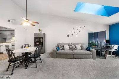 113 Tiffany Blvd, Newark, NJ 07104 - Photo 5