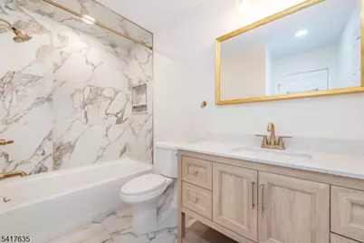 54 Burlington Ct, Hamburg, NJ 07419 - Photo 21