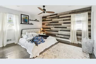 76 Elmwood Ter, Linden, NJ 07036 - Photo 15