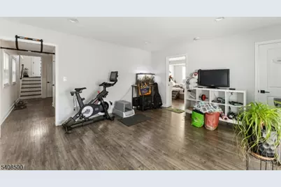 76 Elmwood Ter, Linden, NJ 07036 - Photo 21
