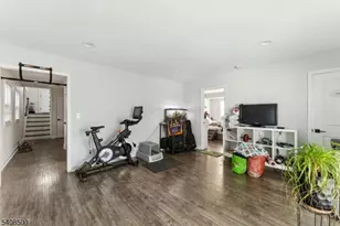 76 Elmwood Terrace, Linden, NJ 07036 - Photo 21