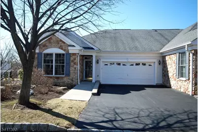 8 Quartz Way, Woodland Park, NJ 07424 - Photo 1