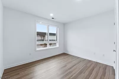 37 Orange Rd #302, Montclair, NJ 07042 - Photo 5