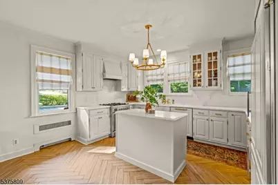 7 Fleming Ter, Maplewood, NJ 07040 - Photo 17