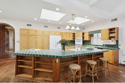 167 Hobart Ave, Millburn Twp., NJ 07078 - Photo 15