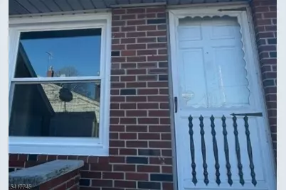 635 Faitoute Ave, Roselle Park, NJ 07204 - Photo 1