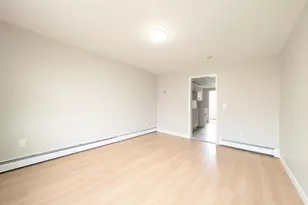 22 Somme St, Newark, NJ 07105 - Photo 3