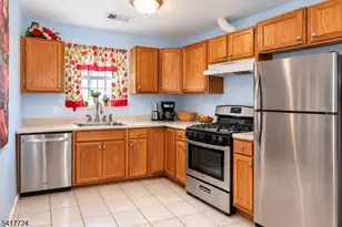 524 Broadway, Elizabeth, NJ 07206 - Photo 3