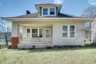 14 Clinton St, Newton, NJ 07860 - Photo 1