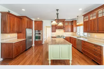 5 Heritage Ct, Randolph Township, NJ 07869 - Photo 15