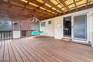 10 Falcon Rd, Mount Olive, NJ 07836 - Photo 23