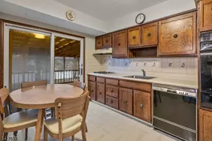 10 Falcon Rd, Mount Olive, NJ 07836 - Photo 9