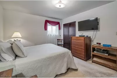 10 Falcon Rd, Mount Olive, NJ 07836 - Photo 13