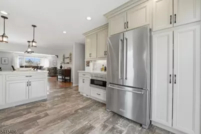 22 Elizabeth Ct, Bloomfield, NJ 07003 - Photo 9