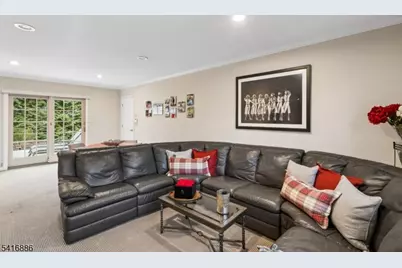 12 Troy Dr, Livingston Twp., NJ 07039 - Photo 15