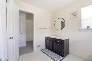 1403 Moonlight Ct, Washington Township, NJ 07840 - Photo 15