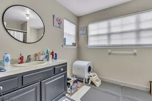 1403 Moonlight Ct, Washington Township, NJ 07840 - Photo 21