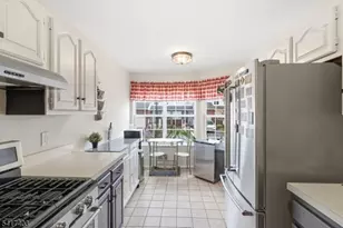 1403 Moonlight Ct, Washington Township, NJ 07840 - Photo 7