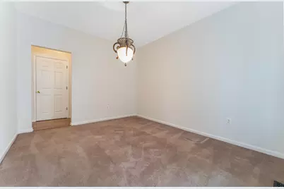 4 Pinehurst Cir, Clinton Township, NJ 08801 - Photo 13