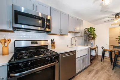 101 Gates Ave #E7, Montclair Twp., NJ 07042 - Photo 11