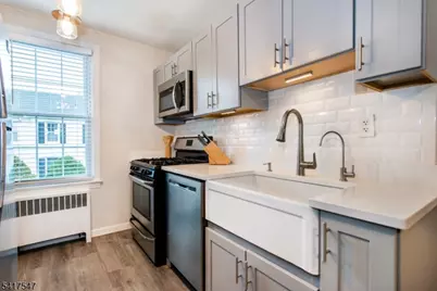 101 Gates Ave #E7, Montclair Twp., NJ 07042 - Photo 13