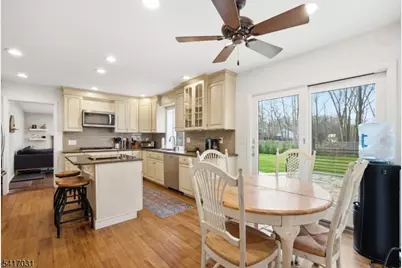 72 Lenox Rd, Wayne, NJ 07470 - Photo 7