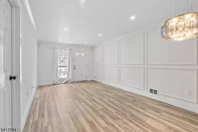 39 Boston Ct, Newark, NJ 07103 - Photo 9