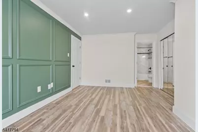 39 Boston Ct, Newark, NJ 07103 - Photo 15