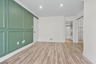 39 Boston Ct, Newark, NJ 07103 - Photo 15