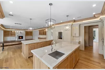 104 Chestnut Ridge Rd, Saddle River, NJ 07458 - Photo 9